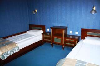 Отель Hotel Lazur Кюстендил Двухместный номер с 2 отдельными кроватями-2